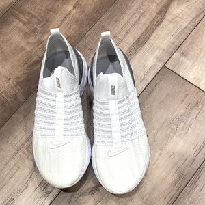 Barely worn, women’s Nike Phantom, size 10.5